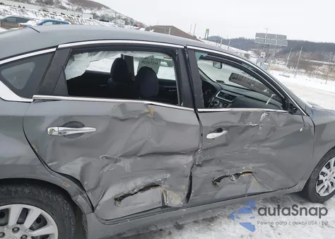 2017 Nissan Altima 2.5 S z USA, uszkodzony, nr VIN 1N4AL3AP0HN349544